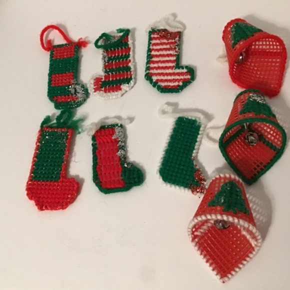 Handmade Plastic Canvas Christmas Ornaments (Lot of 17), santa, reindeers etc - Picture 7 of 8